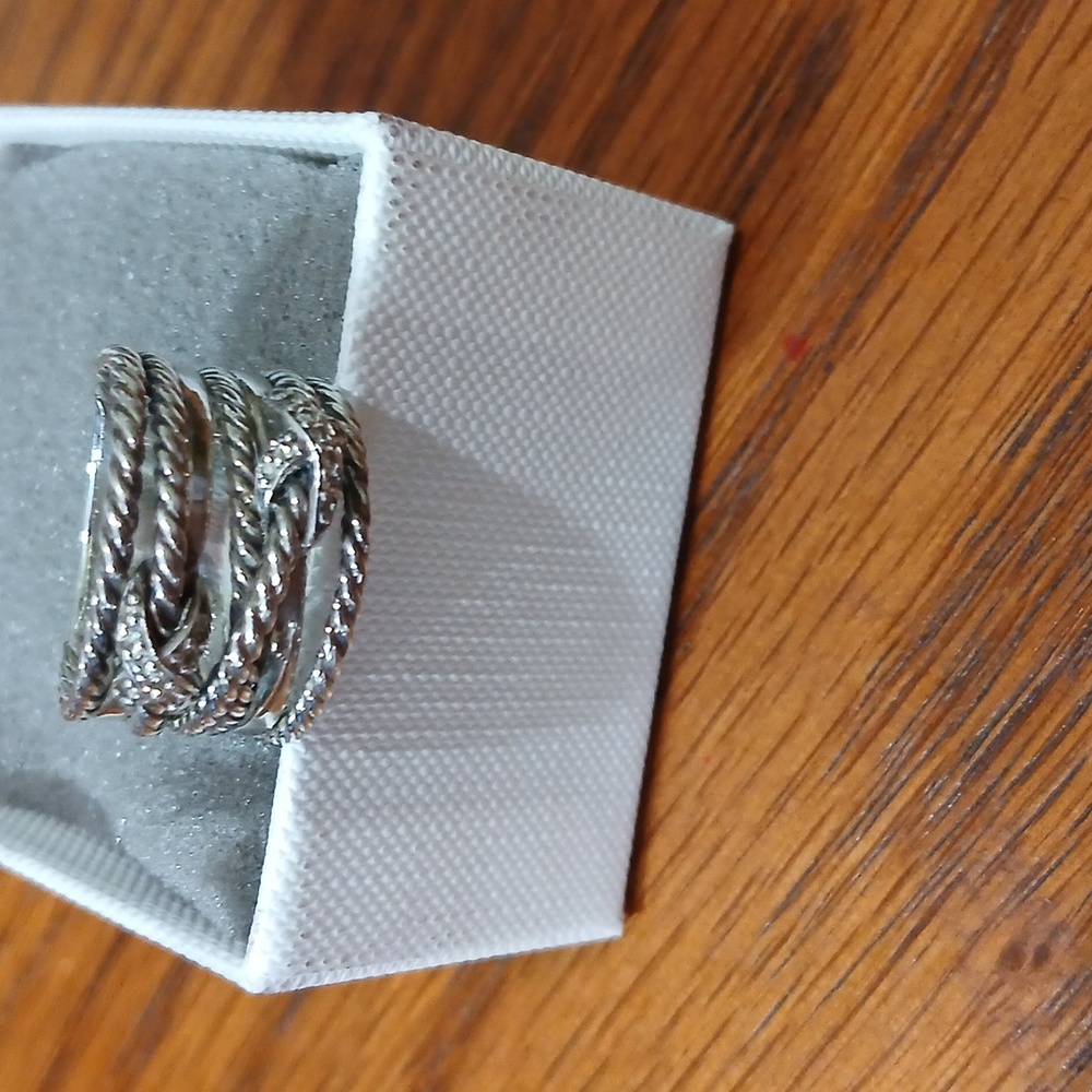 David Yurman Authentic Diamond Crossover Ring - Picture 4 of 6